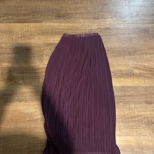 Elegant Purple Pleated Skirt